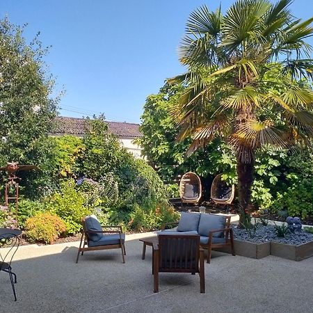 La Cour Des Ursulines Hotell Josselin Exteriör bild