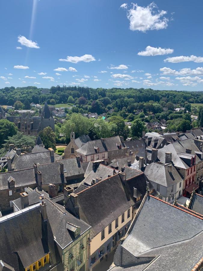 La Cour Des Ursulines Hotell Josselin Exteriör bild