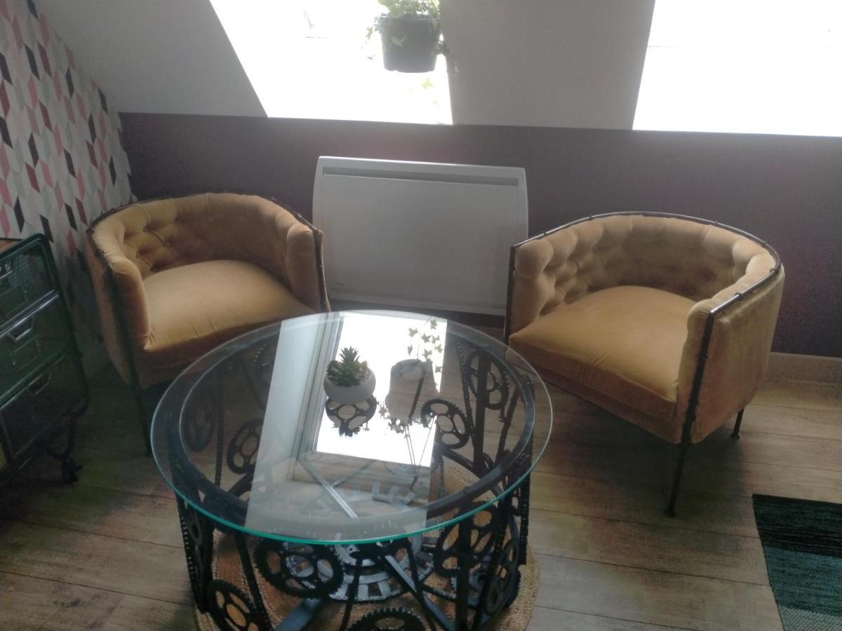 La Cour Des Ursulines Hotell Josselin Exteriör bild